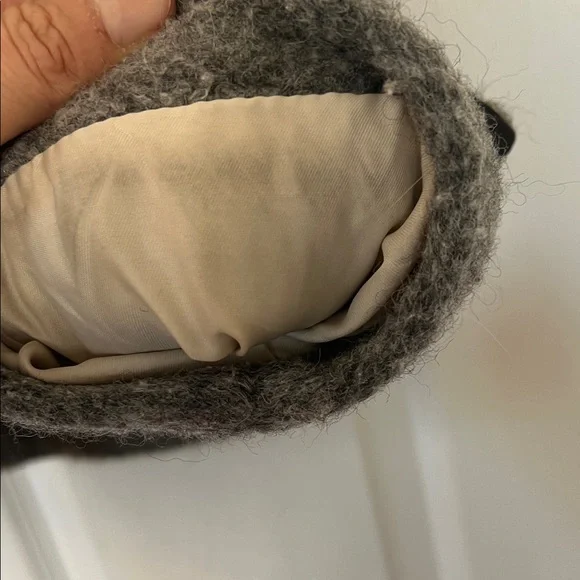 4/$20 Zara Gray Pea Coat with Cream Lining - Picture 6 of 7